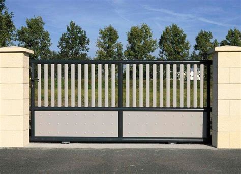 10 Simple and Best Sliding Gate Designs For Homes