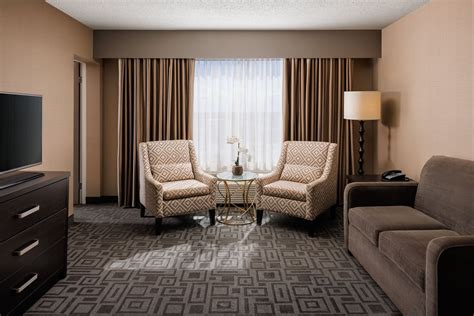 Hotel Rooms in Grande Prairie Alberta | Pomeroy Hotels