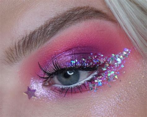 Glitter Makeup looks for Christmas - In Your Dreams