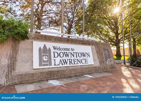 Welcome To Downtown Lawrence Sign in Lawrence, KS Editorial Stock Photo ...