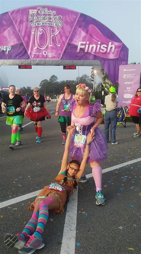 2017 Disney Princess Half Marathon Costumes | Savvy Mama Lifestyle