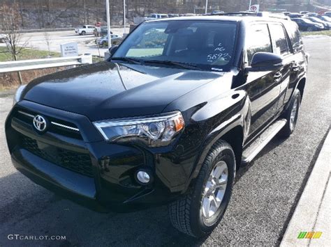 2020 Midnight Black Metallic Toyota 4Runner SR5 Premium 4x4 #136550261 ...