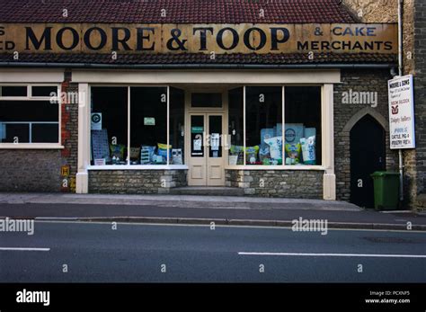 Frome somerset shop hi-res stock photography and images - Alamy