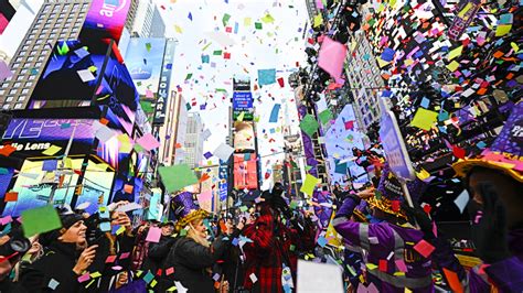 New York Times Square Performers 2025 - Lela Auroora