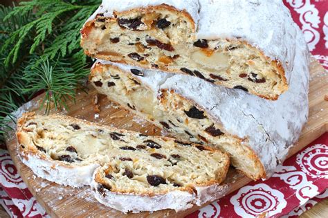 BEST German Christmas Stollen (Christstollen) | Recipe | Stollen recipe ...