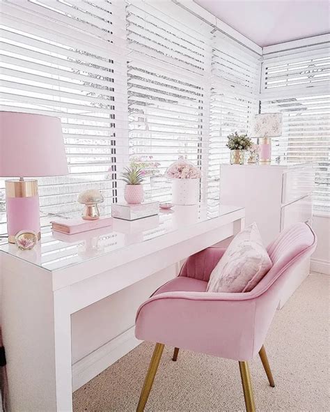 16 Attractive Pink Home Office Decor Ideas - The Glossychic