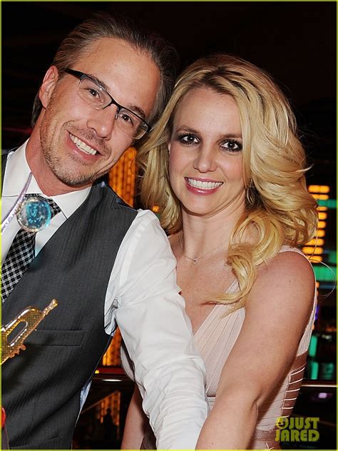 Photo: britney spears engagement ring 06 | Photo 2610602 | Just Jared ...