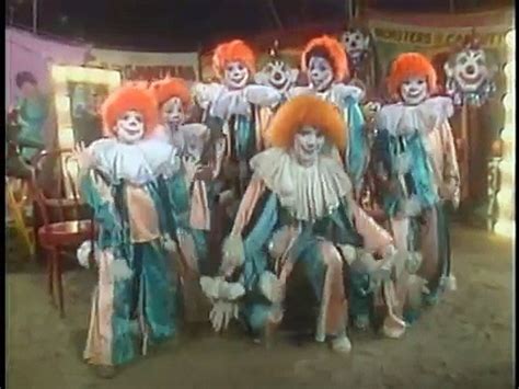 Kidsongs A Day At The Circus Lion Tamer