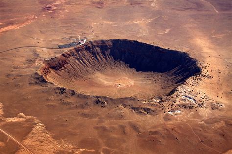 7 Massive Meteor Craters | Weather.com