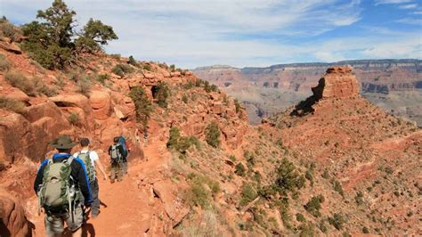 3 Best One-Day Grand Canyon Hikes from the South Rim