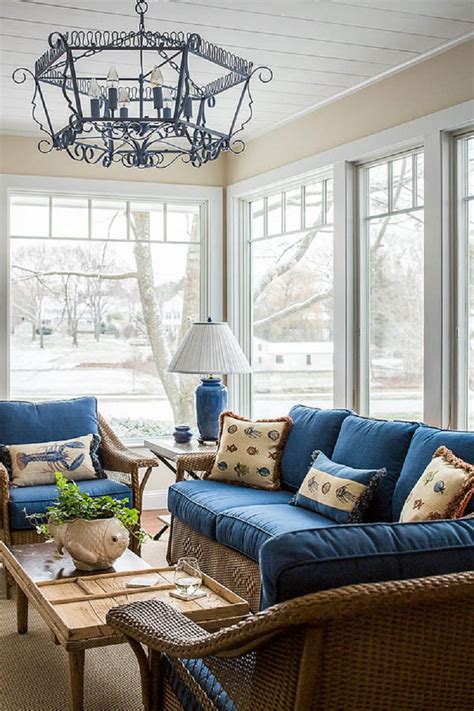 9 Inspiring Coastal Sunroom Ideas To Get More Sunlight - Talkdecor