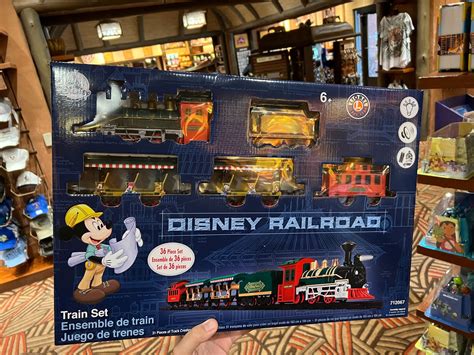 PHOTOS: New Disney Parks Lionel Train Set Steams Into Walt Disney World ...