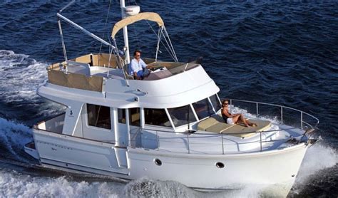 10 Top Selling Used Trawlers Under 40 Feet | Trawler yachts for sale ...