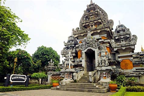 Museum Indonesia TMII Tickets Price | Promotion 2020 | Traveloka