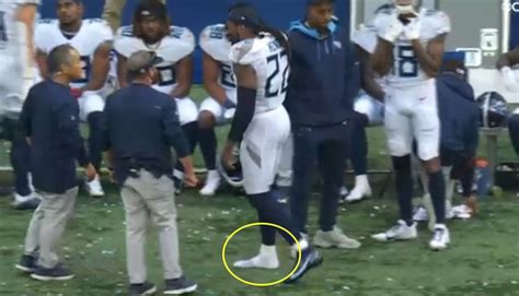 Derrick Henry seemingly suffers foot/ankle injury against Colts