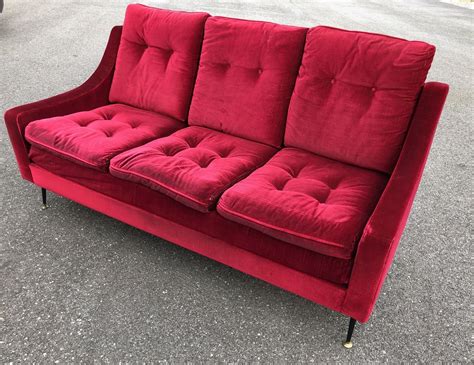 Vintage red velvet sofa, 1950s - Design Market