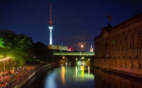 Berlin at Night wallpaper | 2560x1600 | #21123