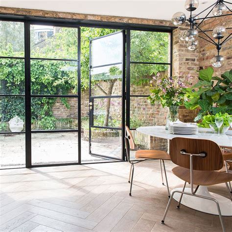 Crittall windows – everything you need to know about black steel frames ...