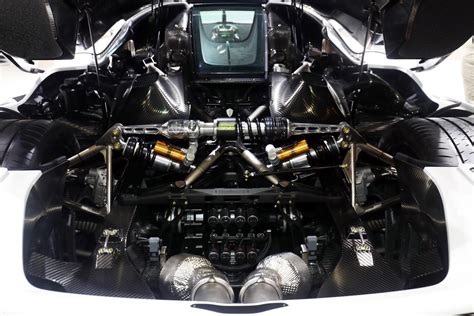 Koenigsegg Jesko engine deep dive: The world's most-powerful production ...