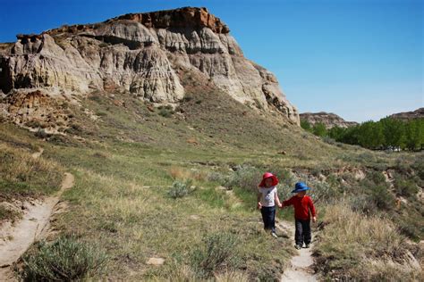 Family Adventures in the Canadian Rockies: Hiking in Dinosaur ...