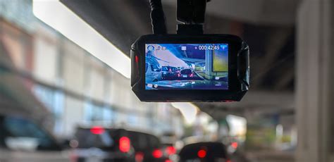 Best Dash Cam: 5 of the Top Dash Cams for Cars and Transport Trucks