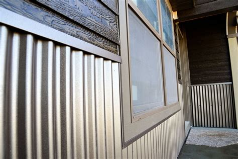 5 Ways to Update Your Home With Corrugated Metal | Metal siding house ...