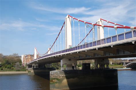 File:Chelsea Bridge, London.jpg - Wikipedia