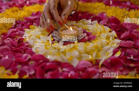 Diya with rangoli Stock Videos & Footage - HD and 4K Video Clips - Alamy