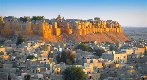 Gadisar Lake , Jaisalmer: How To Reach, Best Time & Tips