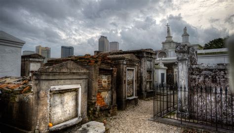 St Louis New Orleans Cemetery | IUCN Water