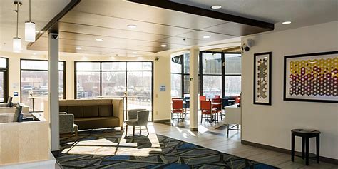 Hotels in Columbus, Ohio near Nationwide Arena | Holiday Inn Express ...