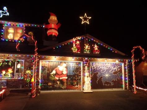 Christmas Garage Door Murals | Classifieds for Jobs, Rentals, Cars ...