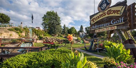 Pirate's Cove Adventure Golf - Mini Golf and More! | WisDells