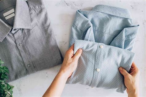 How To Fold T Shirts Without Wrinkles