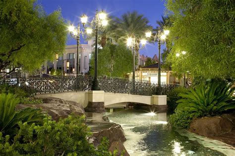 Town Square Las Vegas - D3i USA