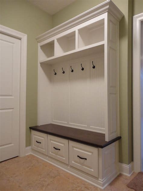 45+ Superb Mudroom & Entryway Design Ideas with Benches and Storage ...