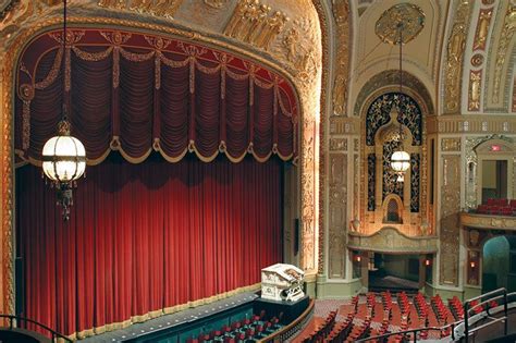 Inside the Rialto Square Theatre, Joliet, Illinois | New lenox, Joliet ...