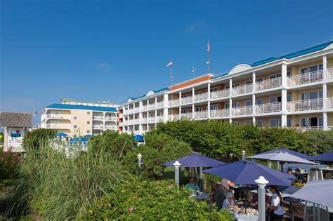 La Mer Beachfront Inn: 2019 Room Prices $411, Deals & Reviews | Expedia