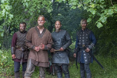 ‘Vikings’ Season 4 Spoilers: Cast Shares Bloody Behind-The-Scenes Set ...