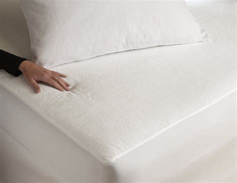 Premium Hypoallergenic Waterproof Mattress Protector – Matthem.com