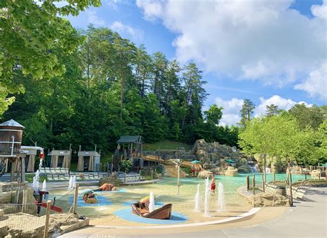 Dollywood Splash Country - Pigeon Forge, TN - Been There Done That with ...