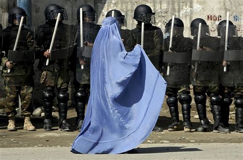 Defend the safety and human rights of Afghan women and children ...