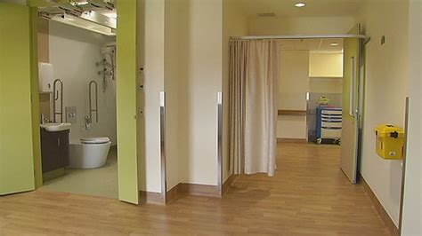 Canberra hospital bariatric unveils room to cater for half-tonne ...