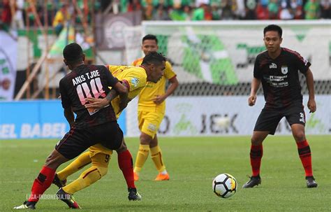 Sriwijaya FC Waspadai Serangan Balik Persebaya | Emosi Jiwaku