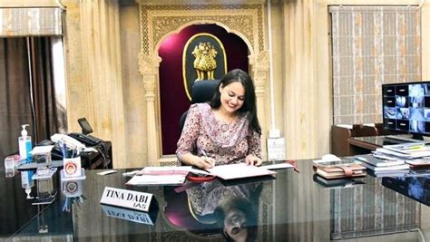 IAS Tina Dabi takes charge as Jaisalmer collector | Today News