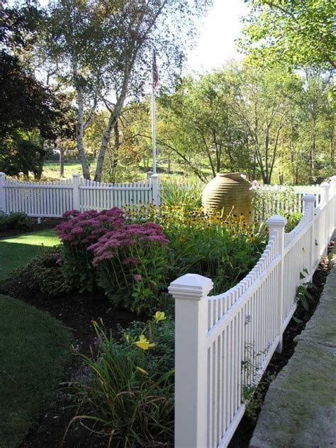 20 White Picket Fence Landscaping Ideas and Designs