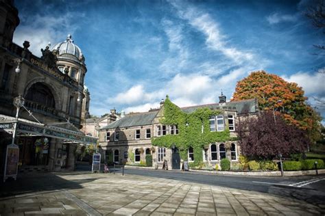 Walks in Buxton | Peak District Online | Walking Buxton