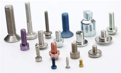 different types of screws and their uses