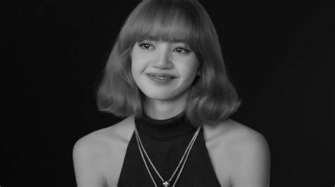 BLACKPINK's Lisa cries in emotional scene from THE MOVIE