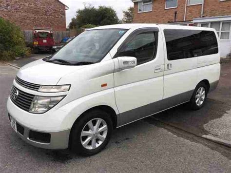 Nissan Elgrand e51. car for sale